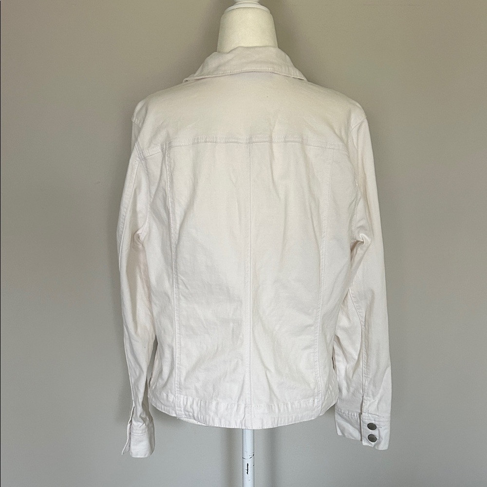 Women’s Charter Club White Denim Jacket with Button Front Size L - Picture 3 of 10
